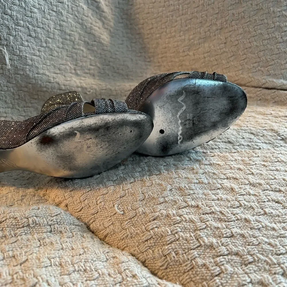 NINA evening sandals silver size 9M crisscross front